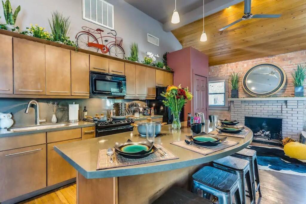 2Br Home W Parking Downtown Charm In Full Bloom! Tucson Exterior photo